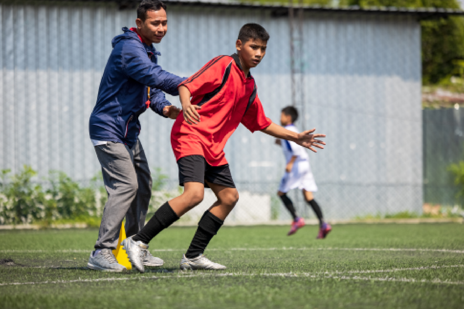 Building the Base – Essential Drills for Kids Football Training Seoni and Football Coaching Academy in Seoni